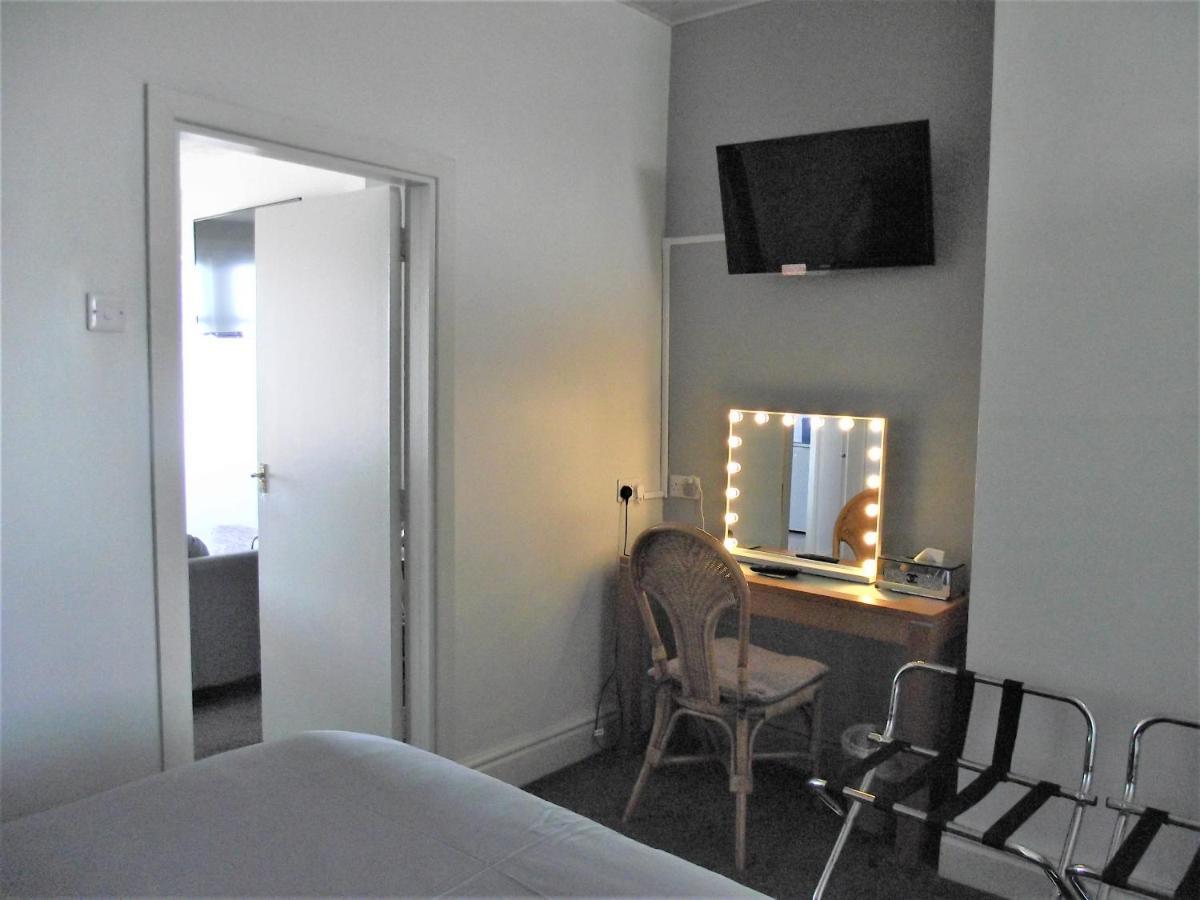 Seahawk Holiday Apartments كليفليز المظهر الخارجي الصورة