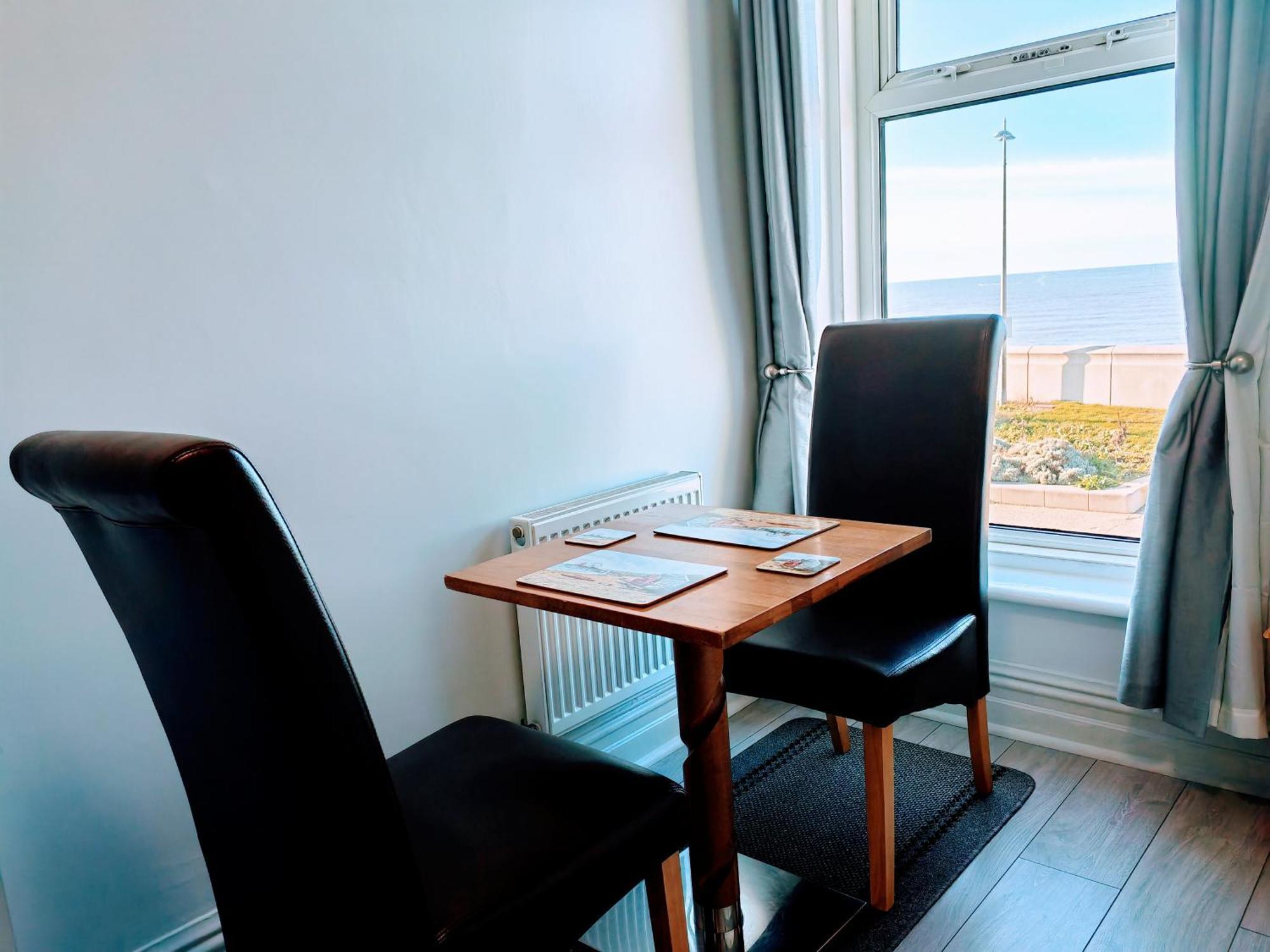 Seahawk Holiday Apartments كليفليز المظهر الخارجي الصورة